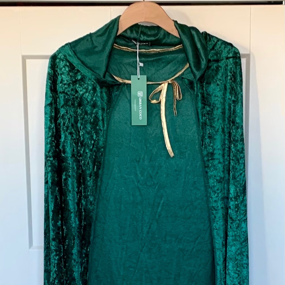 NWT Cape!